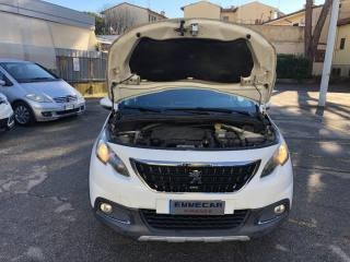 PEUGEOT 2008 usata, con Airbag testa