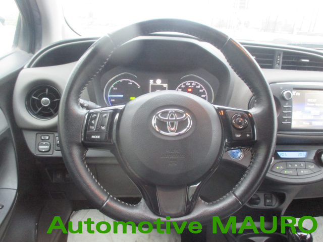 TOYOTA Yaris usata, con Airbag testa