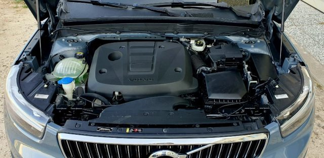 VOLVO XC40 usata, con Monitoraggio pressione pneumatici