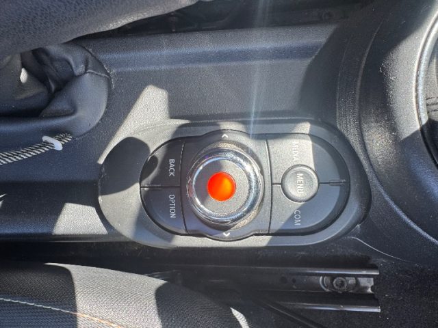 MINI Cooper usata 8
