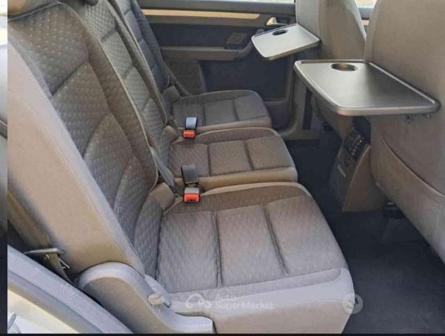 VOLKSWAGEN Touran usata 15