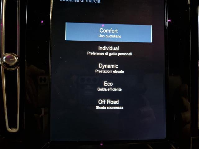 VOLVO XC40 usata, con Controllo elettronico della corsia