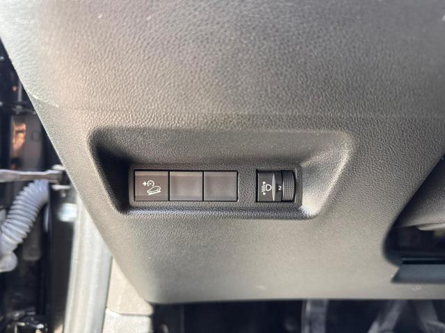 JEEP Avenger usata, con Autoradio
