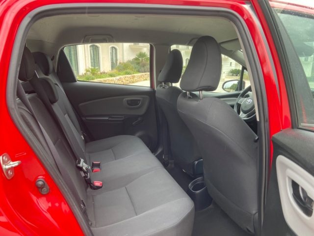 TOYOTA Yaris usata, con Sedile passeggero ribaltabile