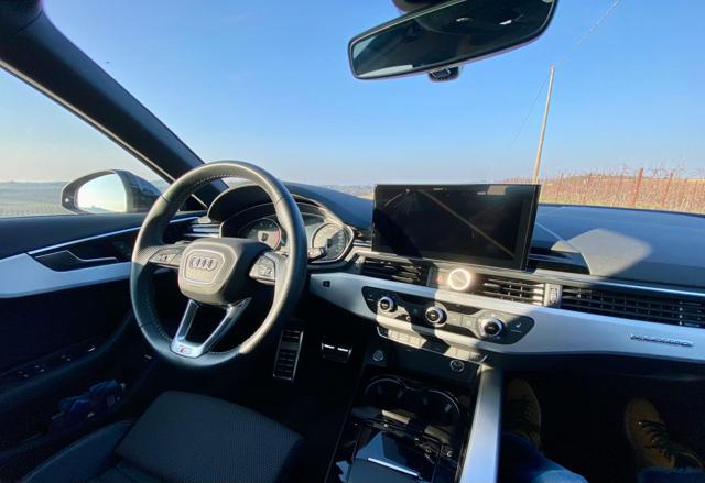 AUDI A4 usata, con Bluetooth