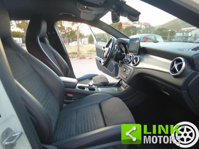 MERCEDES-BENZ GLA 220 usata, con Sedile posteriore sdoppiato
