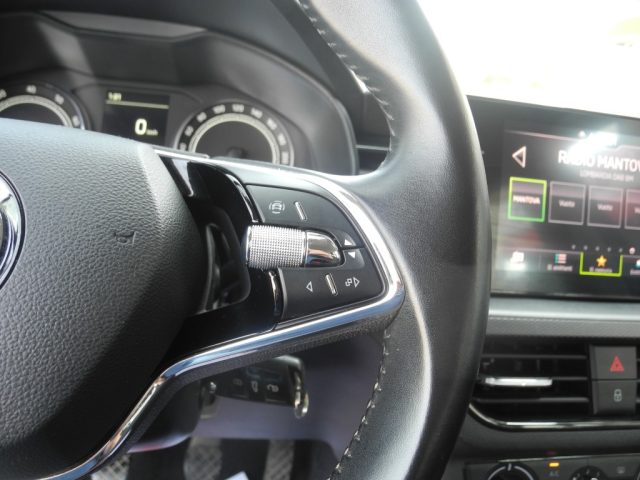 SKODA Kamiq usata, con Apple CarPlay