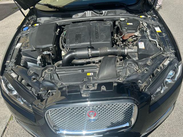 JAGUAR XF usata, con Sensori di parcheggio posteriori