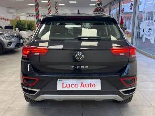 VOLKSWAGEN T-Roc usata, con Autoradio