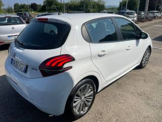 PEUGEOT 208 usata, con Cerchi in lega