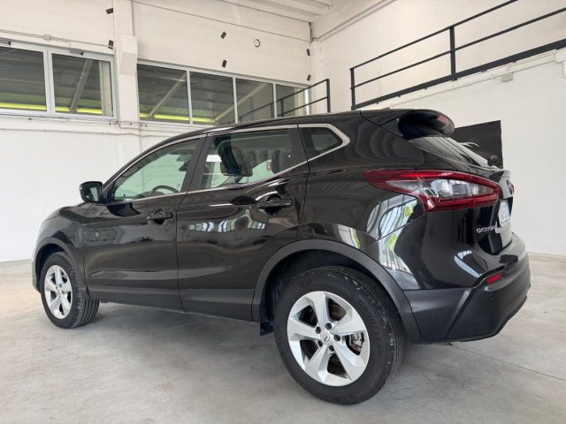 NISSAN Qashqai usata, con Boardcomputer