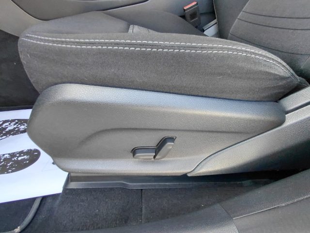 MERCEDES-BENZ GLC 220 usata, con Leve al volante