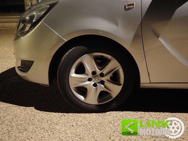OPEL Meriva usata, con Sedile posteriore sdoppiato