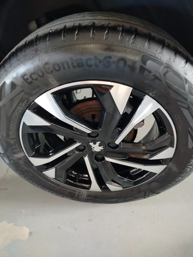 PEUGEOT 2008 usata, con Servosterzo
