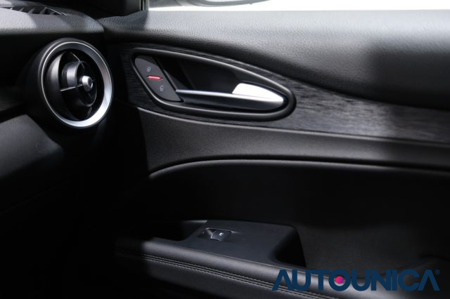 ALFA ROMEO Stelvio usata, con Bluetooth