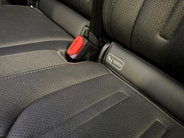 LAND ROVER Defender usata, con Sedile posteriore sdoppiato