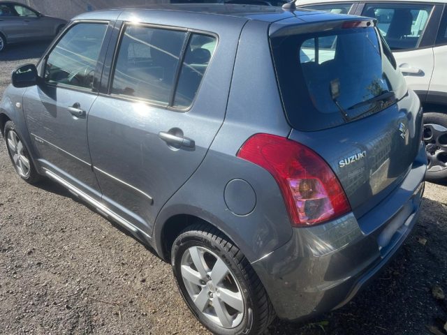 SUZUKI Swift usata, con Chiusura centralizzata