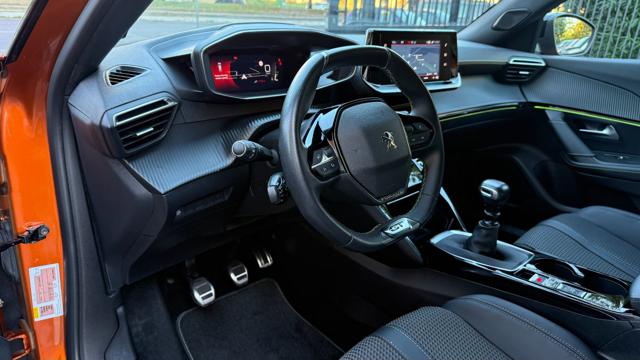 PEUGEOT 2008 usata, con Sistema di navigazione