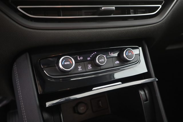 OPEL Grandland usata 11
