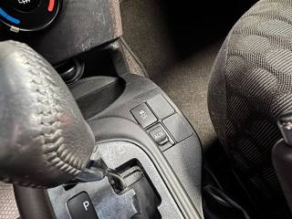 TOYOTA iQ usata, con Volante multifunzione