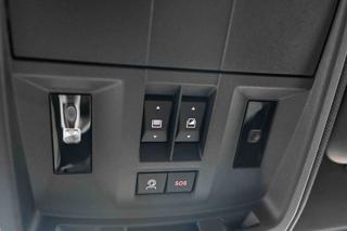 OPEL Grandland usata, con Touch screen