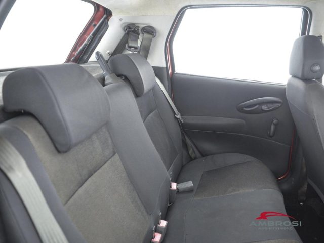 FIAT Punto usata 10
