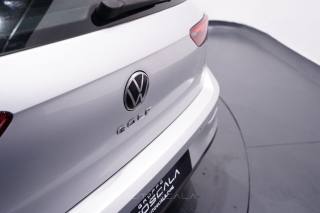VOLKSWAGEN Golf usata, con Airbag testa