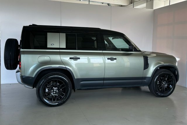 LAND ROVER Defender usata, con Autoradio
