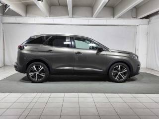 PEUGEOT 3008 usata, con Autoradio