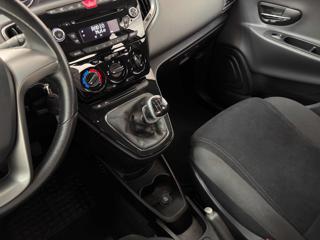 LANCIA Ypsilon usata, con ESP