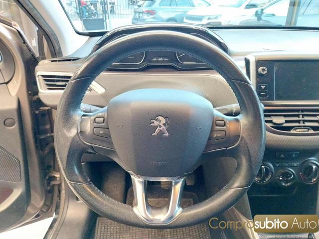 PEUGEOT 2008 usata, con Sedile posteriore sdoppiato