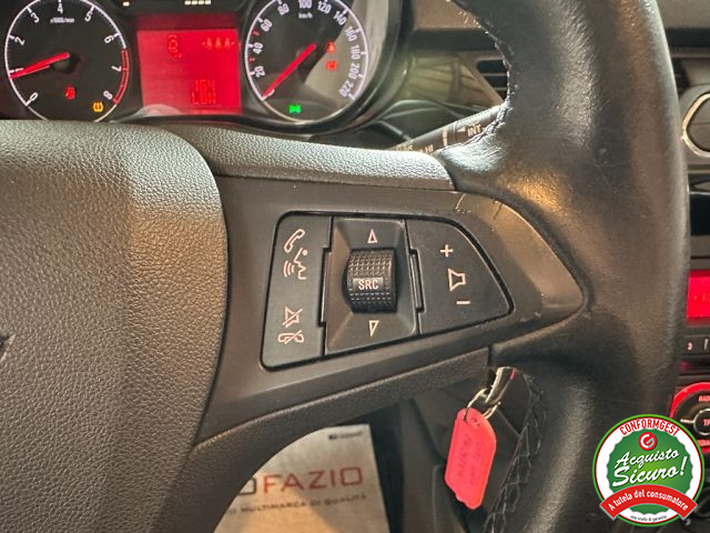 OPEL Corsa usata, con Bluetooth