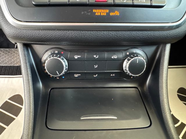 MERCEDES-BENZ GLA 200 usata 30