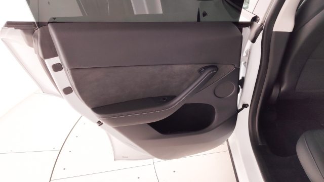 TESLA Model Y usata, con Limitatore di velocità