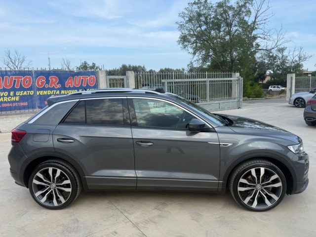 VOLKSWAGEN T-Roc usata, con Autoradio