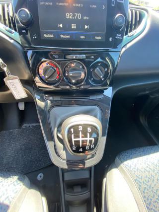 LANCIA Ypsilon usata, con Servosterzo