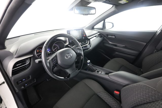 TOYOTA C-HR usata 1