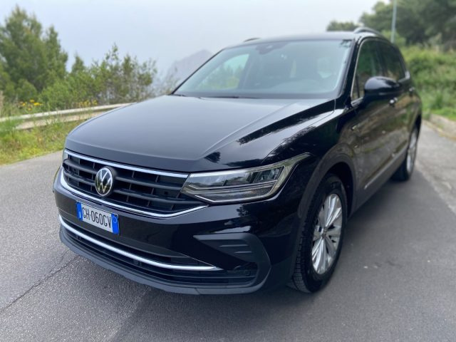 VOLKSWAGEN Tiguan usata, con Airbag