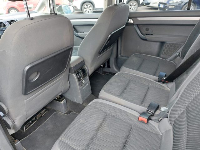 VOLKSWAGEN Touran usata 10