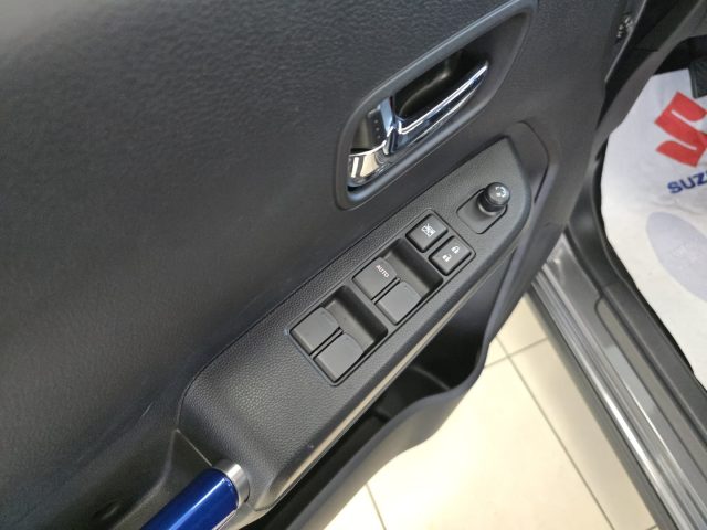 SUZUKI Ignis usata, con Fendinebbia