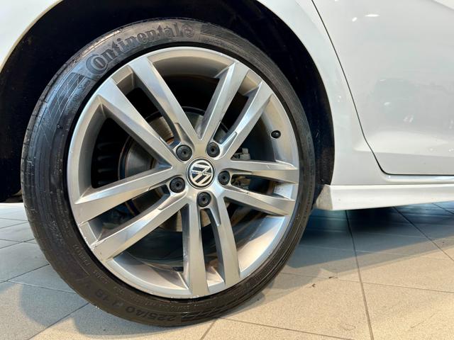 VOLKSWAGEN Golf usata, con Autoradio