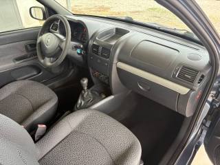 RENAULT Clio usata, con Autoradio digitale