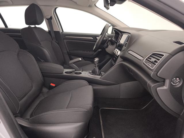 RENAULT Megane usata, con Sensori di parcheggio anteriori