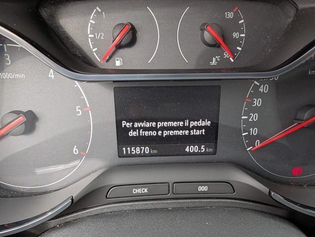 OPEL Grandland X usata, con Volante in pelle