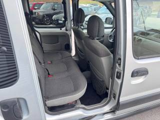 RENAULT Kangoo usata 16