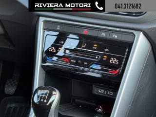 VOLKSWAGEN T-Roc usata, con Controllo automatico clima
