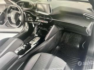 PEUGEOT 2008 usata, con Controllo trazione