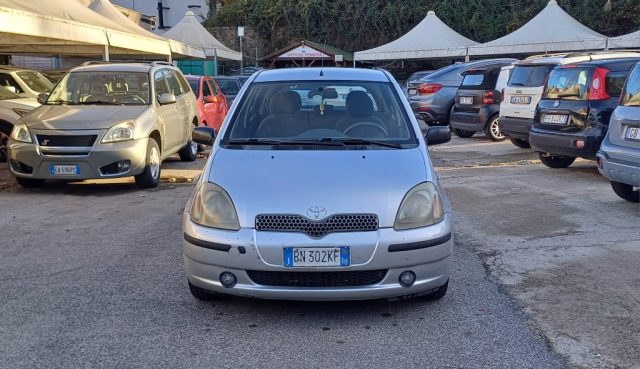 TOYOTA Yaris usata, con Airbag