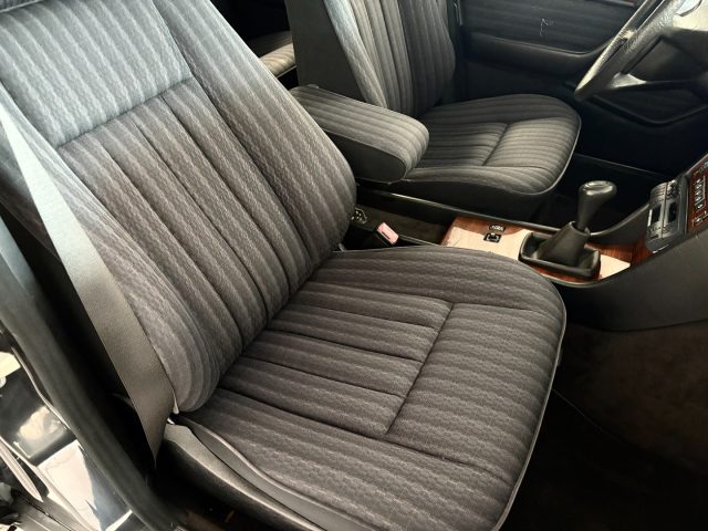 MERCEDES-BENZ 200 usata 12