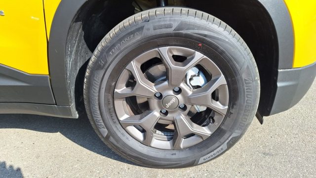 JEEP Avenger usata, con Autoradio